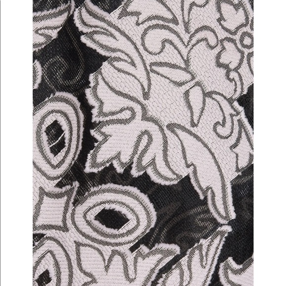 COPY - Roland Mouret Sleeveless Top - Picture 4 of 7